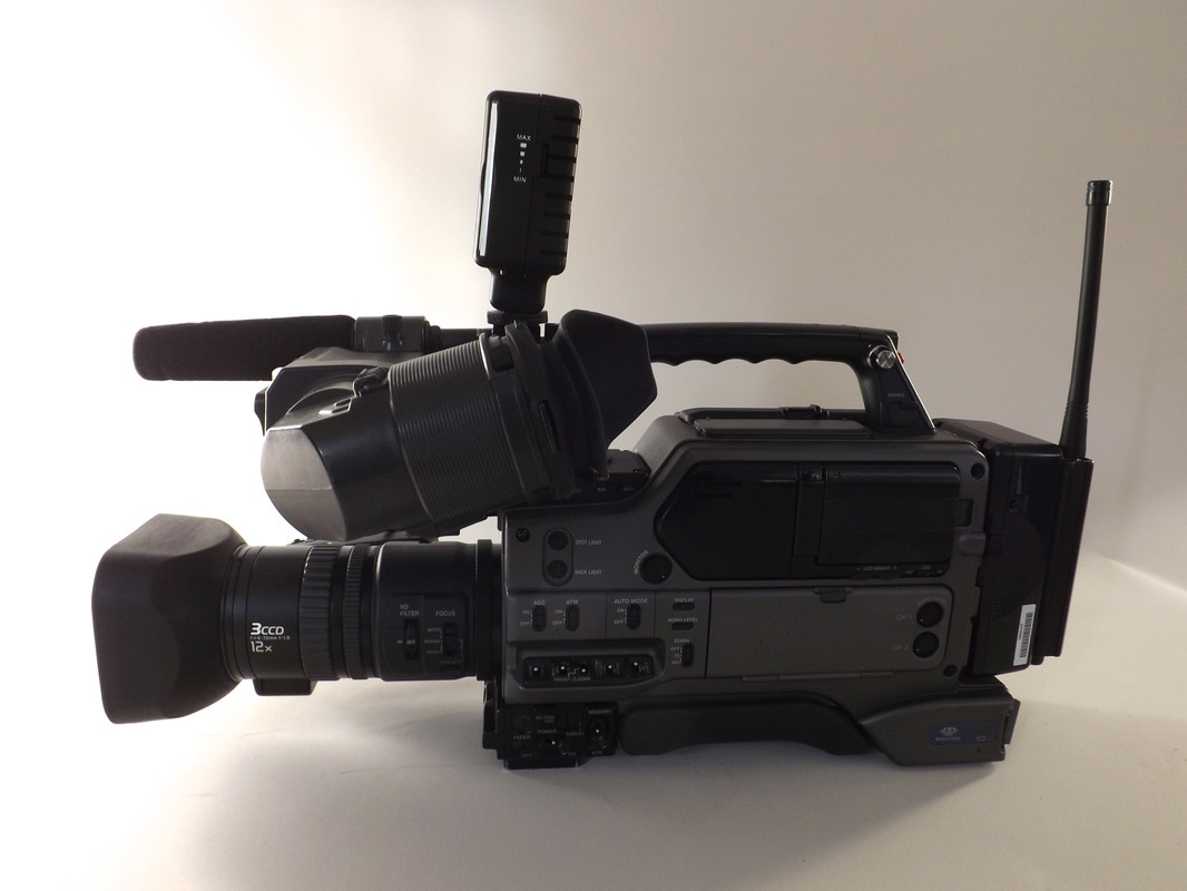 Broadcast Video Cameras - BARKODE PROPS INC
